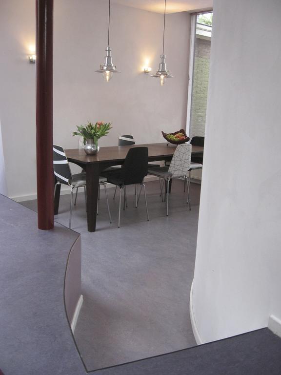 Bed & Office 050 Apartment Groningen Phòng bức ảnh